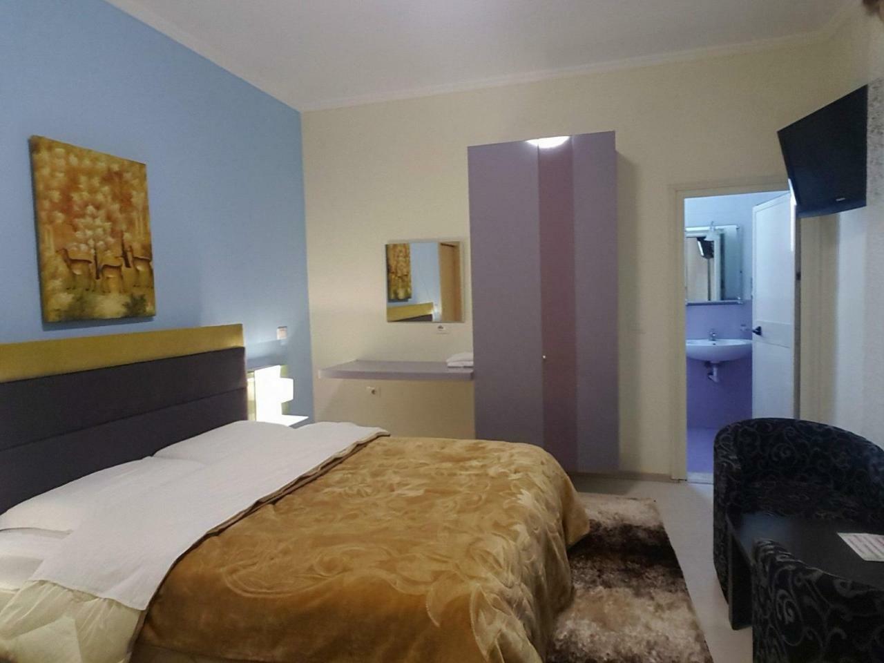 Primavera Hotel